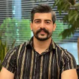 كامياب محمودنژاد| ارايشگر