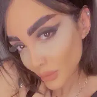 خدمات تخصصی ناخن .گیشا