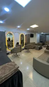 سالن زیبایی نازنین