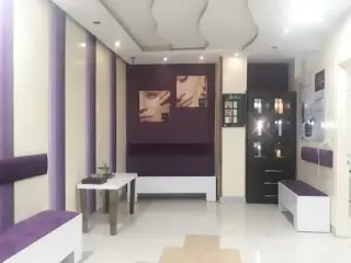 کلینیک پوست و مو تیارا