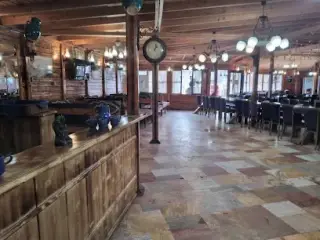 Ramsar Plaza Restaurant