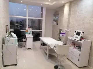 کلینیک زیبایی آوین