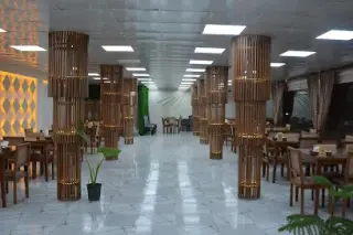 رستوران مجلل ارس