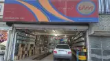 Takht-e-jamshid Oil Changing