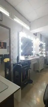 سالن زیبایی نورا