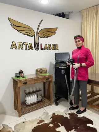 كلينيک لیزر.خانم آرتا