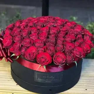 Nellyluxuryflowerstore