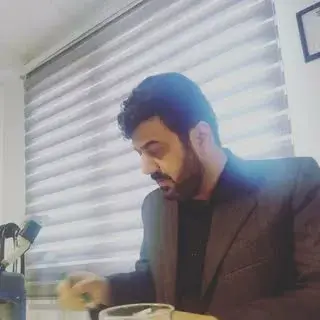 دکتر وحید هادی