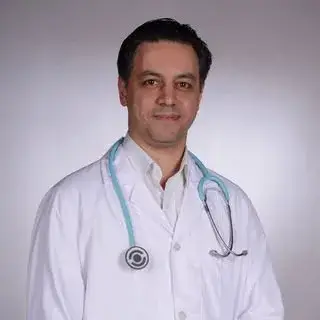 غلامی / کارشناس تغذیه هستم