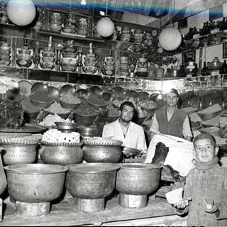 عطاری بزرگ شرق