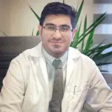 دکتر امید آمالی متخصص قلب و عروق