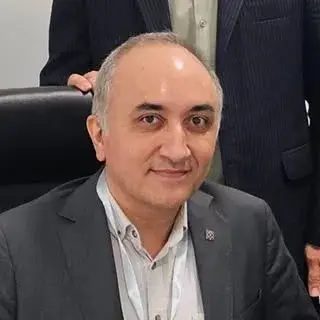 فوق تخصص چشم پزشک جراح لیزیک و لازک دکتر سید حسام هاشمیان