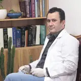 دکتر بهزاد عباسقلی زاده