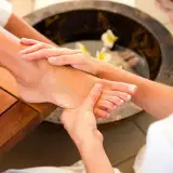 پدیکور و کفسابی پا  / اصفهان
