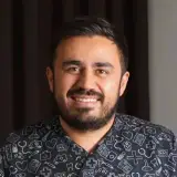 دکتر میلاد رحمانی |جراح و فوق تخصص چشم