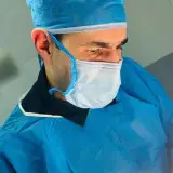 دکتر امیرحسین آقاجانی/جراح و فوق تخصص چشم