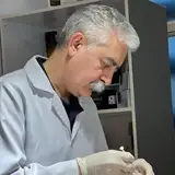 کلینیک تخصصی پوست و مو لونا