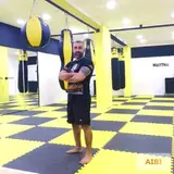 UNIVERSAL FIGHT CLUB. IR