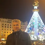دکتر حسن حسینی‌خواه|جراح بینی