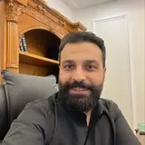 پوریا نادری
