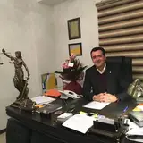 وکیل پایه یک دادگستری