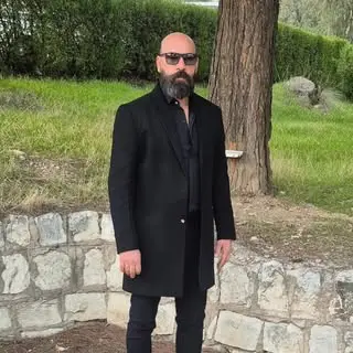 Ghasem Jj