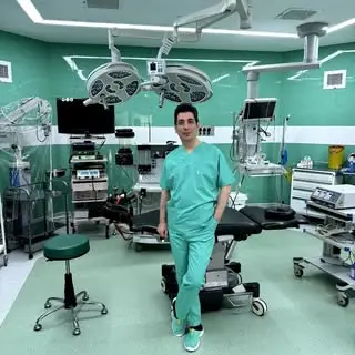 دکتر مهدی بنائی | جراح بینی ارومیه | عمل بینی