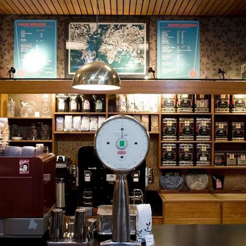 Astoria Cafe