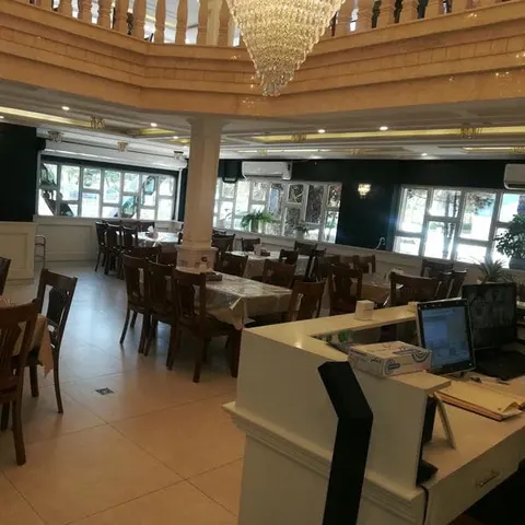 OMid restaurant
