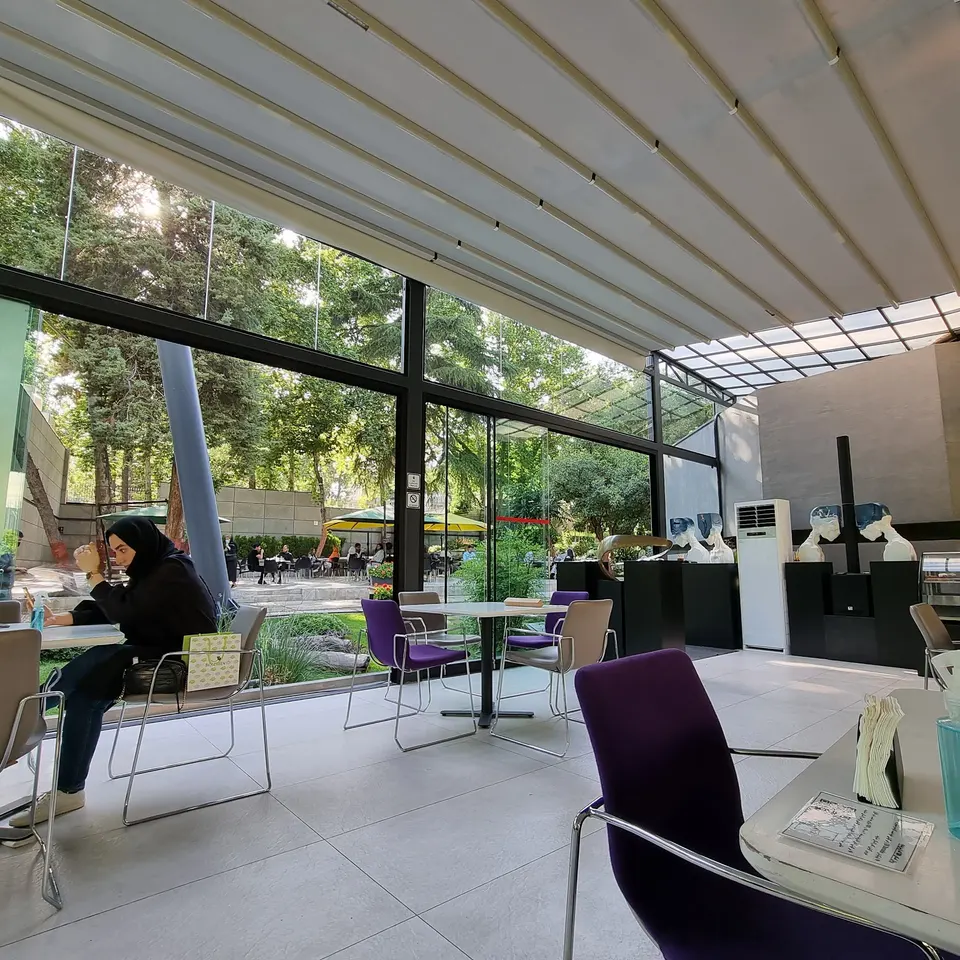 Ariana Art Cafe
