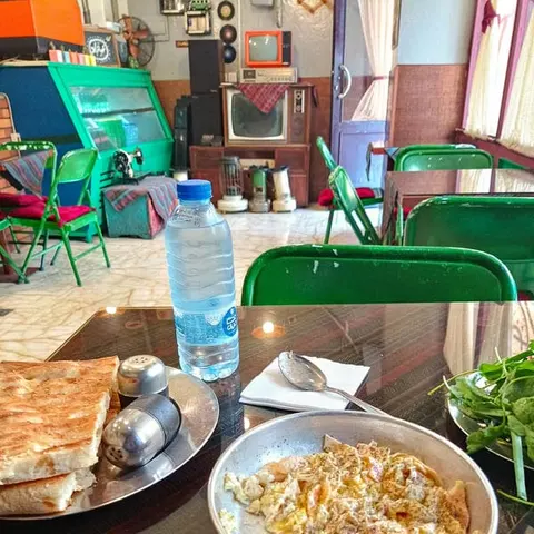 Amoo Ghobad Cafe