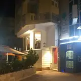 Cafe Moun