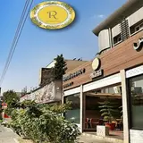 Renaissance Restaurant & Café