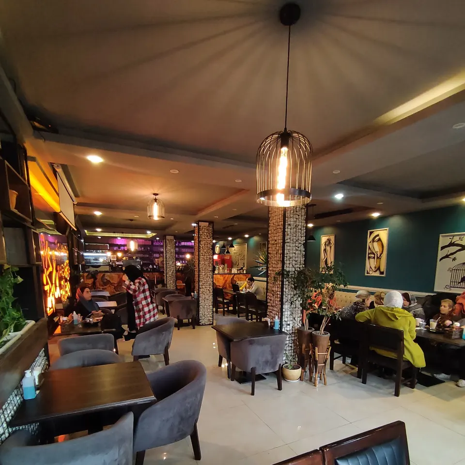 Herma Cafe Restaurant