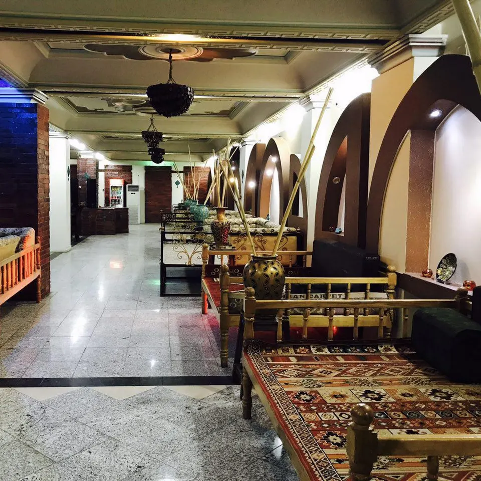 کافه و رستوران گپ