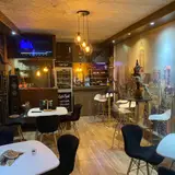 Cafe 8