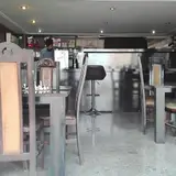 Niosha Cafe