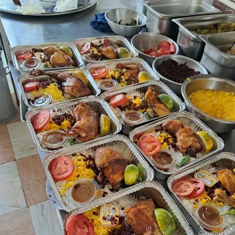 رستوران وتهیه غدای مجید