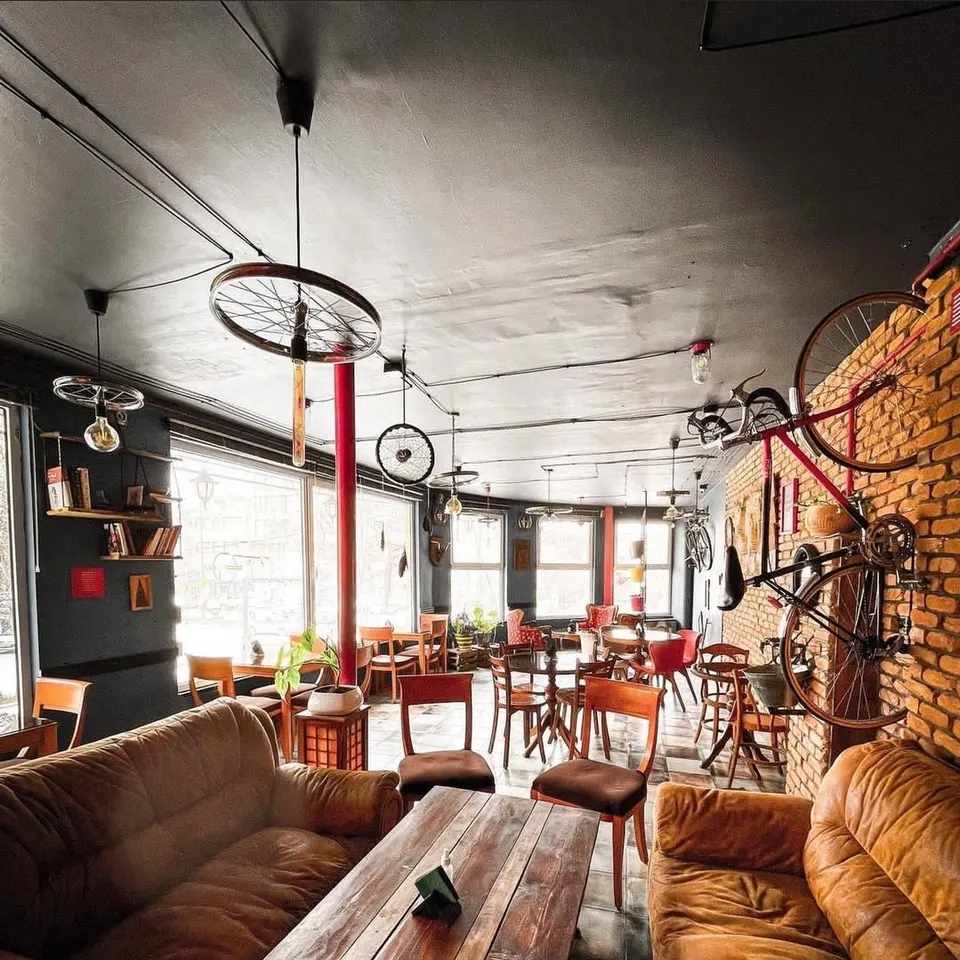 Docharkhe Cafe