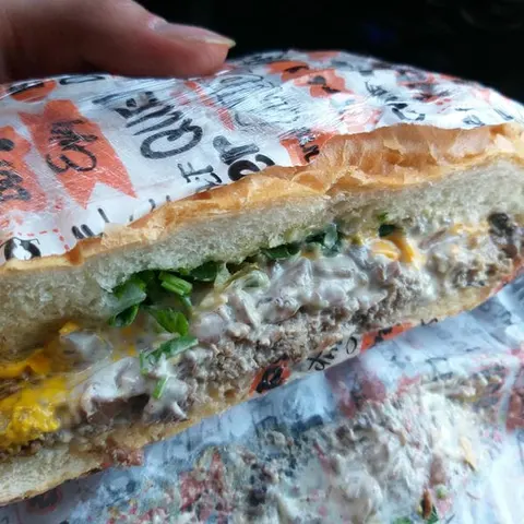 Qal'eh Sandwich