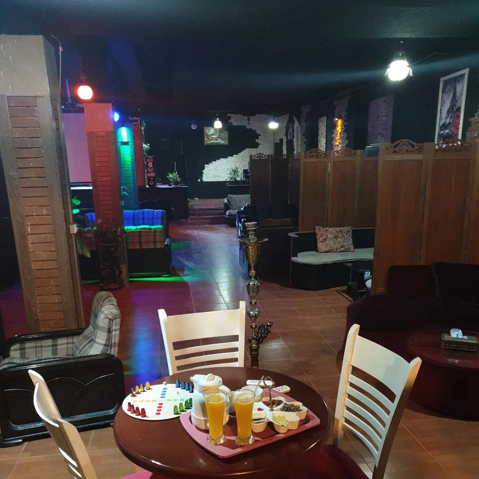 کافه لاکچری
