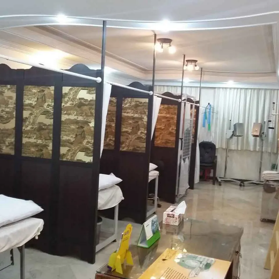 فیزیوتراپی پارسه پاسداران (دکتر محمود اکبری-دکترای تخصصی)