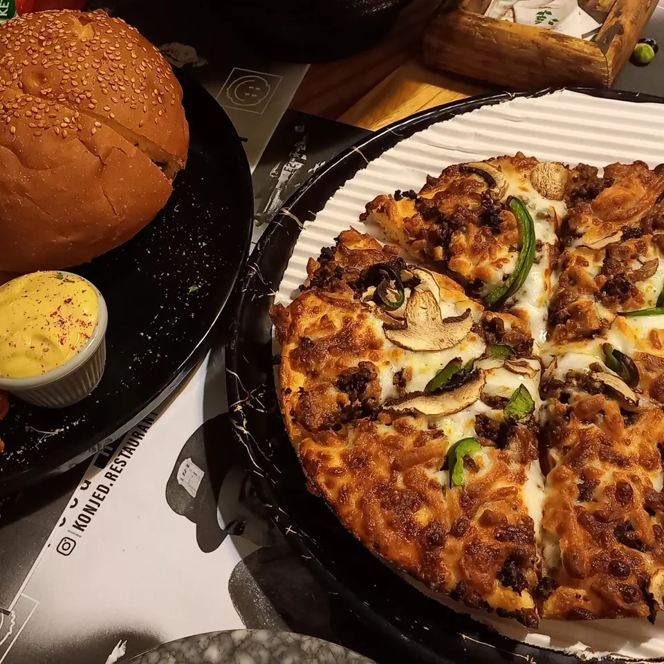 Konjed Cafe Restaurant