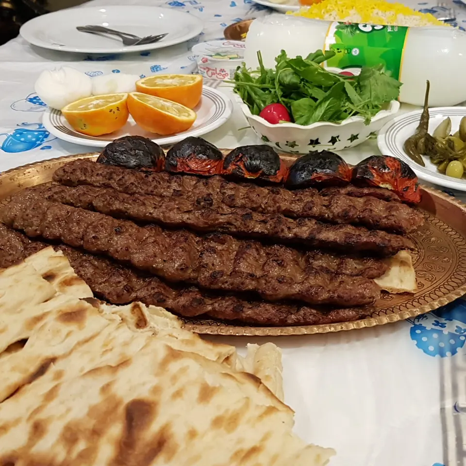 باغچه رستوران ستاره قصران