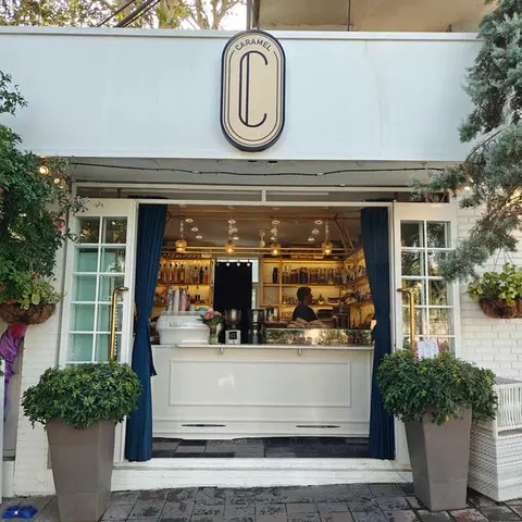 Caramel Cafe
