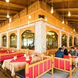 Ghasr-e Moj Restaurant