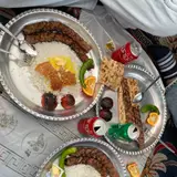 رستوران بابا میرزا