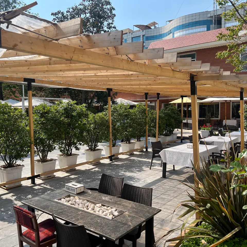 Fresca Restaurant & Café