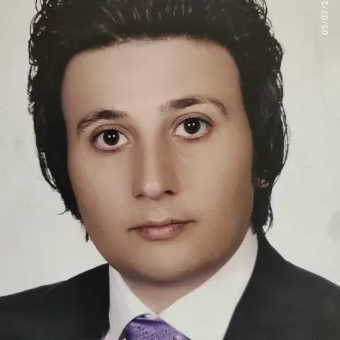 وکیل پایه یک دادگستری