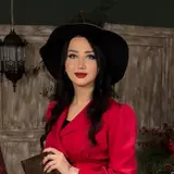 خدمات و آموزش میکاپ همراه و عروس